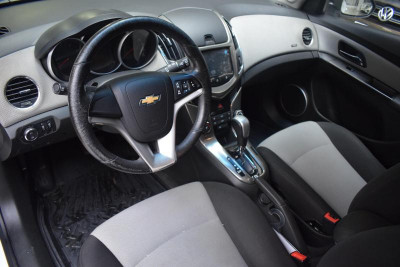 Chevrolet Cruze 1.6 AT (109 л. с.)