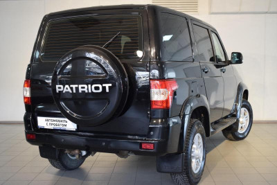 УАЗ Patriot 2.7 MT (135 л. с.) Престиж 380-03
