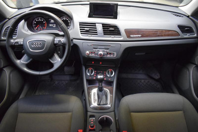 Audi Q3 2.0 TFSI quattro S tronic (211 л. с.)