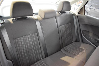 Volkswagen Polo 1.6 MPI AT (105 л.с.)