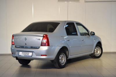 Renault Logan 1.6 MT (84 л. с.)