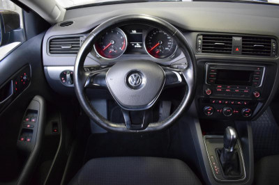 Volkswagen Jetta 1.6 MPI AT (110 л. с.) Comfortline