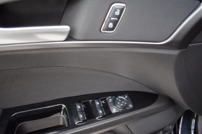 Ford Mondeo 2.5 AT (149 л. с.) Titanium Plus