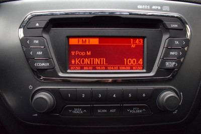 Kia Rio 1.4 MT (107 л. с.)