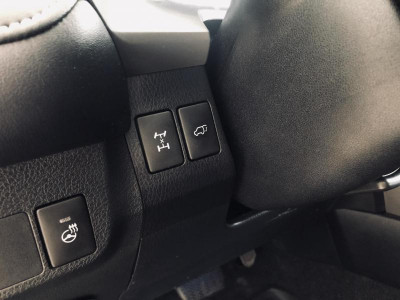 Toyota RAV4 2.2 D AT 4WD (150 л. c.) Престиж