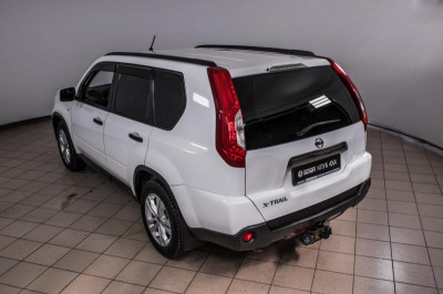 Nissan X-Trail 2.0 CVT AWD (141 л. с.)