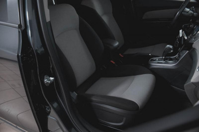 Chevrolet Cruze 1.6 AT (109 л. с.)