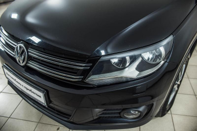Volkswagen Tiguan 1.4 TSI BlueMotion DSG (150 л. с.) Avenue