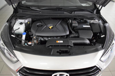 Hyundai i40 2.0 AT (150 л. с.) Comfort Plus