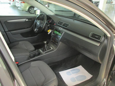 Volkswagen Passat 1.8 TSI MT (152 л. с.)