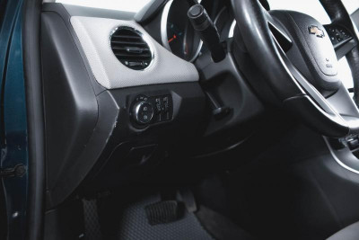 Chevrolet Cruze 1.6 AT (109 л. с.)