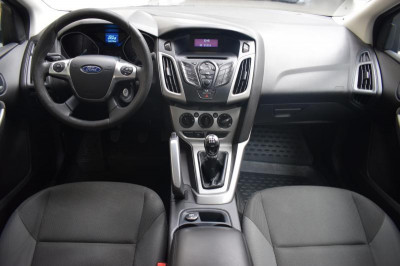 Ford Focus 1.6 MT (105 л. с.)