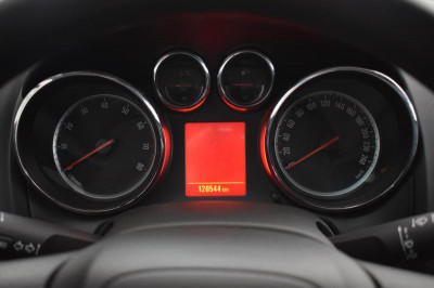 Opel Astra 1.4 Turbo AT (140 л. с.)