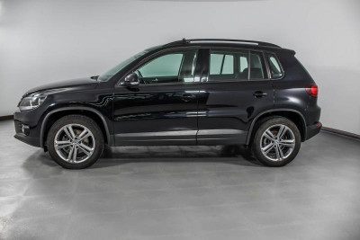 Volkswagen Tiguan 1.4 TSI BlueMotion MT (122 л. с.)