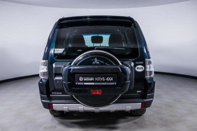 Mitsubishi Pajero 3.8 AT (250 л. с.)