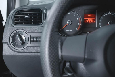 Volkswagen Polo 1.6 MT (105 л. с.)
