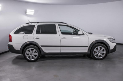 ŠKODA Octavia 1.8 TSI MT 4x4 (152 л. с.)
