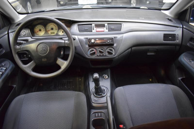 Mitsubishi Lancer 1.6 MT (98 л. с.)