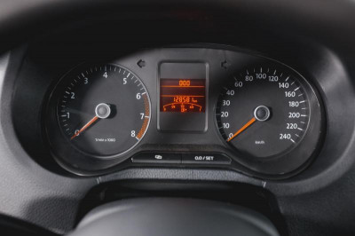 Volkswagen Polo 1.6 MT (105 л. с.)