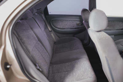 Kia Spectra 1.6 AT (101 л. с.)