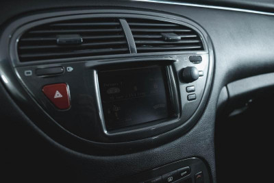 Peugeot 607 2.2 TDi MT (133 л. с.)