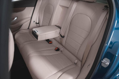 Mercedes-Benz GLC-Класс 250 4MATIC 2.0 AT (211 л.с.) 4WD