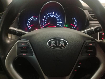 Kia Rio 1.6 AT (123 л. с.)