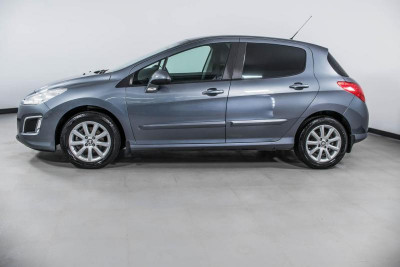 Peugeot 308 1.6 MT (120 л. с.)