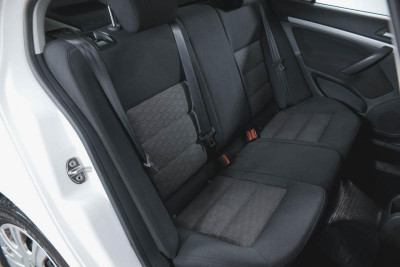 ŠKODA Octavia 1.6 MultiFuel MT (102 л. с.)