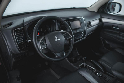 Mitsubishi Outlander 2.0 CVT 4WD (146 л. с.)