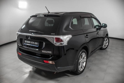 Mitsubishi Outlander 2.0 CVT 4WD (146 л. с.)