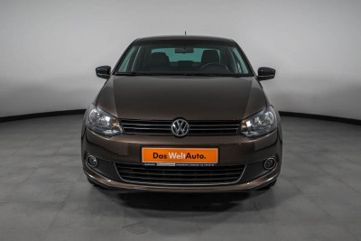 Volkswagen Polo 1.6 Tiptronic (105 л. с.)