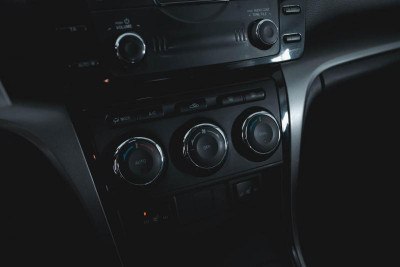 Mazda 6 1.8 MT (120 л. с.)