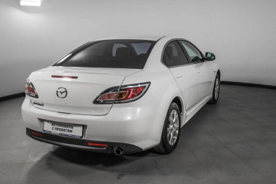 Mazda 6 1.8 MT (120 л. с.)