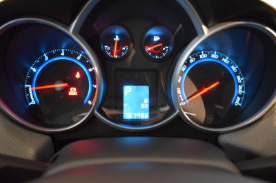 Chevrolet Cruze 1.6 AT (109 л. с.)