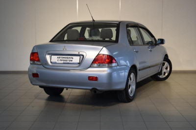 Mitsubishi Lancer 1.6 MT (98 л. с.)