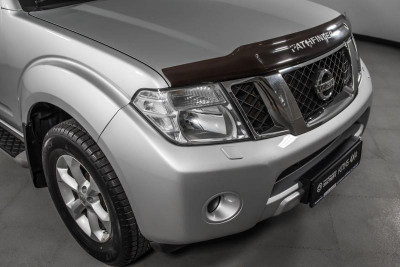 Nissan Pathfinder 2.5 dCi Turbo AT AWD (190 л. с.)