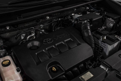 Toyota RAV4 2.0 CVT (146 л. с.)