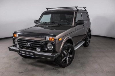 LADA 4x4 3 дв. 213105 1.7 MT (83 л.с.) 4WD Standard