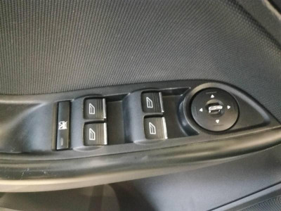 Ford Focus 1.6 PowerShift (105 л. с.)