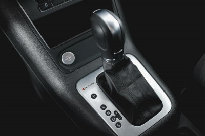 Volkswagen Tiguan 2.0d AT (140 л.с.) 4WD