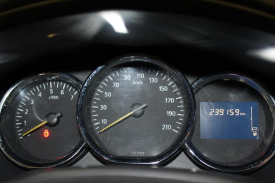 Renault Logan 1.6 MT (113 л. с.) Access