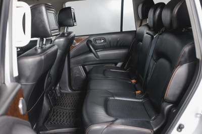 Nissan Patrol 5.6 AT 4WD (405 л. с.)