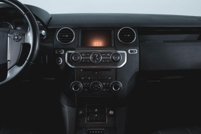 Land Rover Discovery 3.0 TDV6 AT 4WD (211 л. с.)