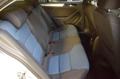 Volkswagen Jetta 1.4 TSI DSG (122 л. с.)