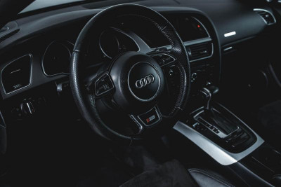 Audi A5 2.0 TFSI S tronic quattro (225 л. с.)