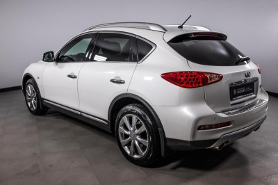 Infiniti QX50 2.5 AT AWD (222 л. с.) Design