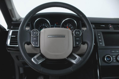 Land Rover Discovery 3.0 SiV6 AT 4WD (340 л.с.) SE