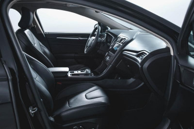 Ford Mondeo 2.0 AT (240 л.с.)