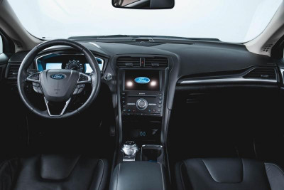 Ford Mondeo 2.0 AT (240 л.с.)